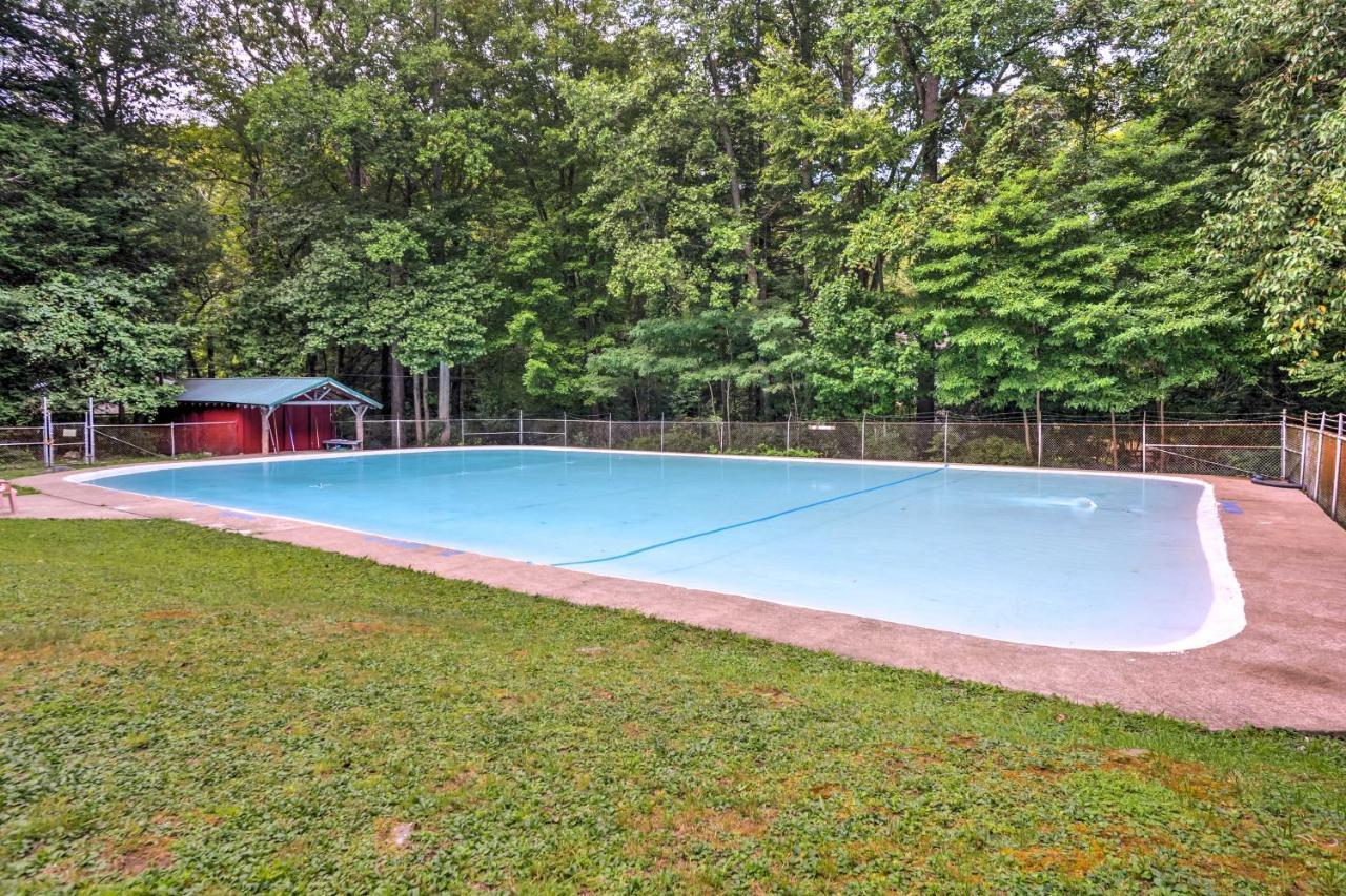 Pet-Friendly Pennsylvania Vacation Rental With Pool! Laughlintown المظهر الخارجي الصورة